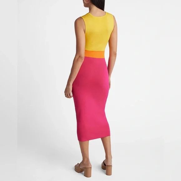 Body Contour Color Block Cutout Midi Sweater Dress - Picture 3 of 8